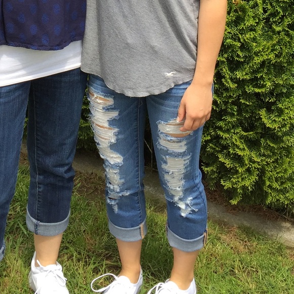 American Eagle Outfitters Pants - American Eagle ripped capri’s